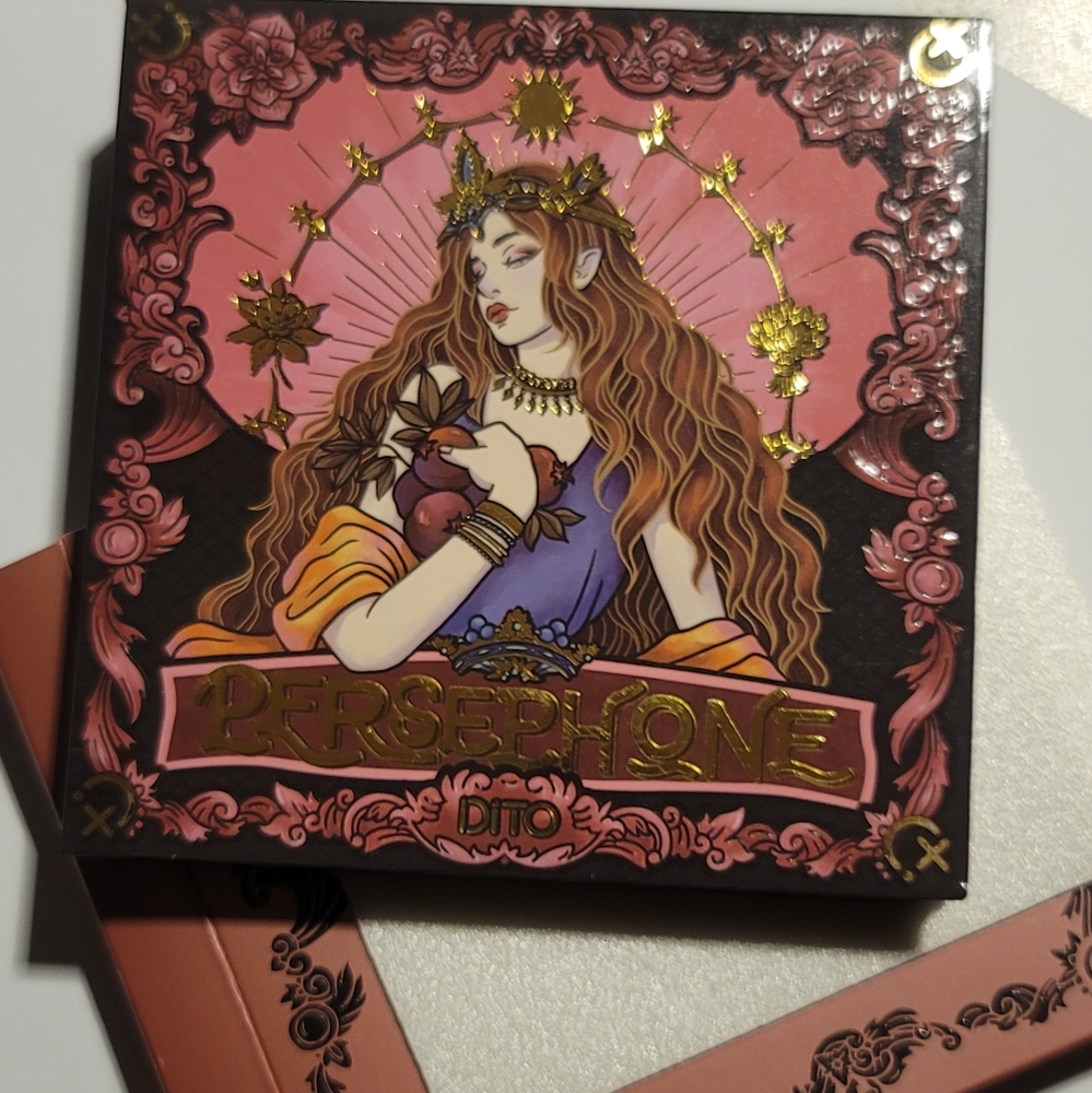 DiTO Cosmetics Muse Persephone Shimmers & Mattes Eyeshadow Palette 12 Pan